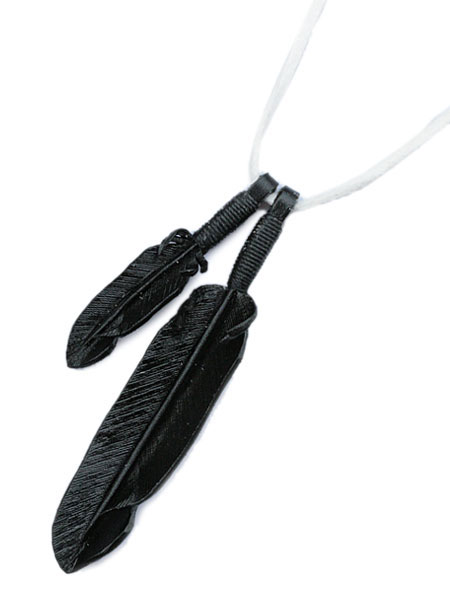 Rooster King & Co. White Lacing Leather Feather Necklace (Black)