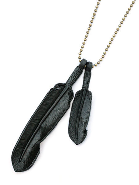 Rooster King & Co. Leather Feather necklace (Black)