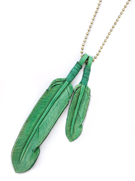 Rooster King & Co. Leather Feather necklace (Green)
