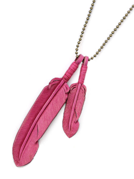 Rooster King & Co. Leather Feather necklace (Pink)