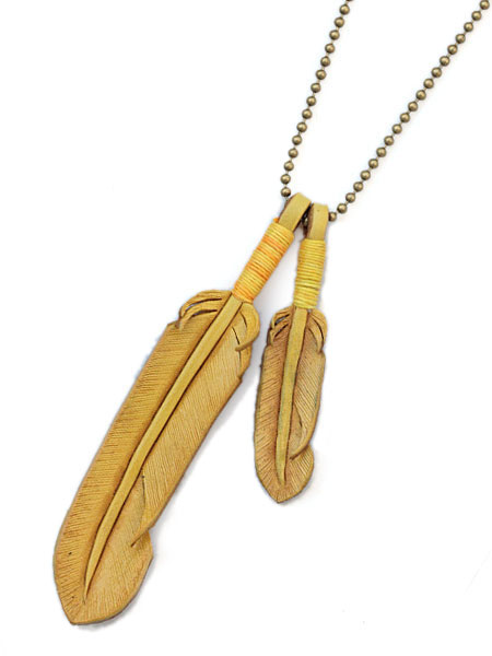 Rooster King & Co. Leather Feather necklace (Yellow)