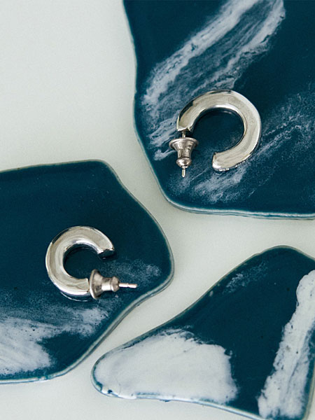 FUDGE ファッジ 掲載のディスプレイ画像。