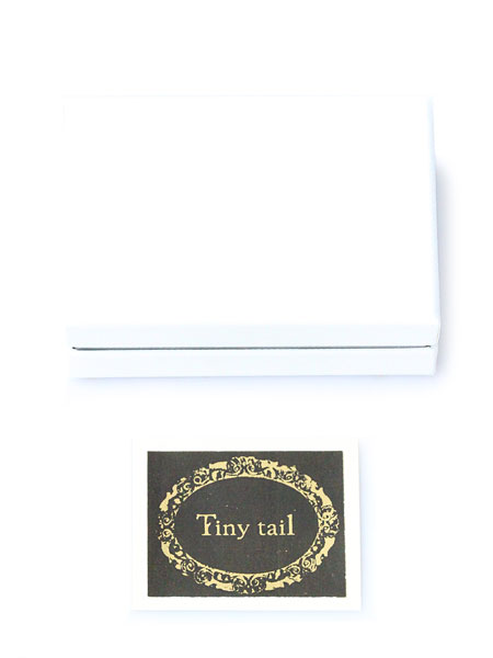 付属のブランド専用ボックスの画像。