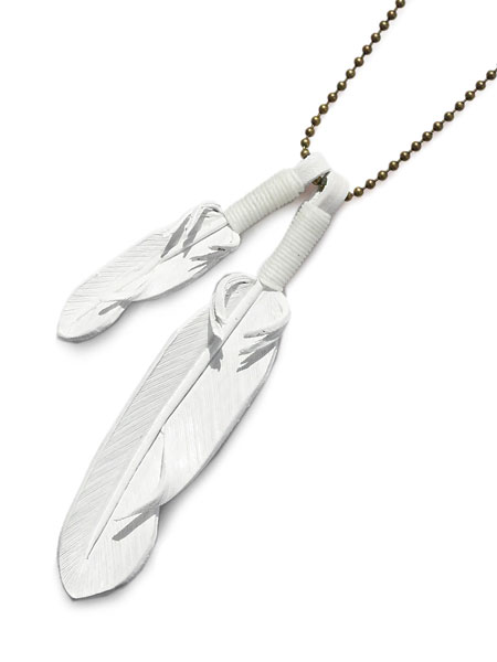 Leather Feather necklace (White)