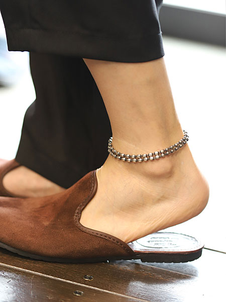 "HARIM OVAL BOWL CHAIN W- ANKLET 着用イメージ写真"