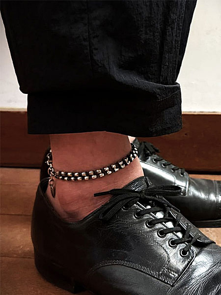 "HARIM OVAL BOWL CHAIN W- ANKLET 着用イメージ写真"