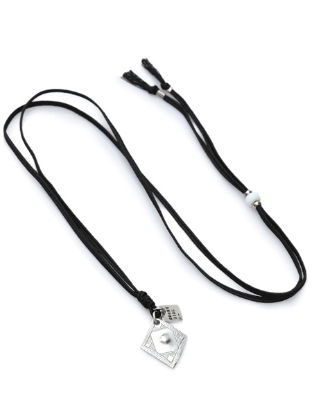 ON THE SUNNY SIDE OF THE STREET Rhombus Touareg Necklace (Black)