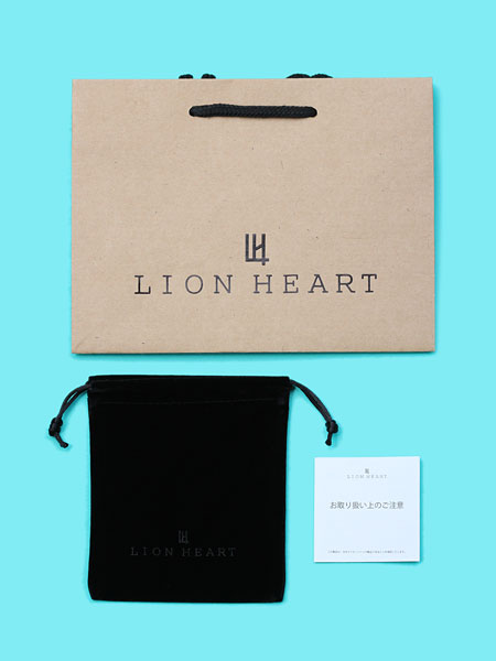 付属のブランド専用ポーチの画像。