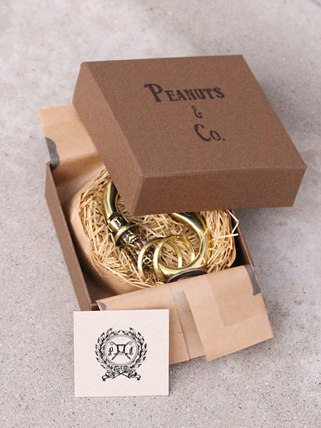 ピーナッツカンパニー PEANUTS&CO. | Peanuts Carabiner (Brass