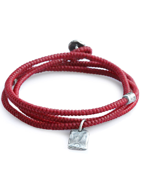 M.Cohen twisted cord with etched sterling crest pendants (レッド) [B-103712-SLV-RED]