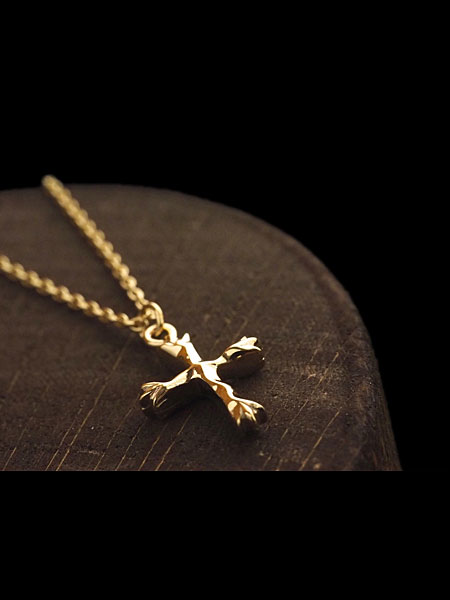 クロス部分を斜めから撮影し立体感を捉えた画像。