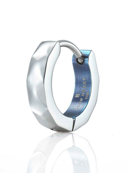 LION HEART 【限定展開】"THE EDGE" カッティングフープピアス / シルバー × ブルー / サージカルステンレス (金属アレルギー対応) [03EA011BBL]