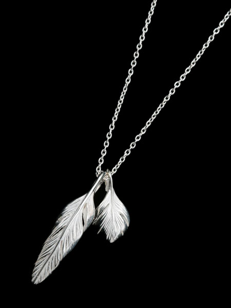 HARIM Slender feathers Half Very shine Necklace WH / ネックレス
